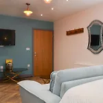 Dandy - Uk43560 Holiday home *